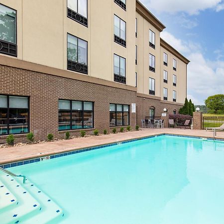 Holiday Inn Express & Suites - Cleveland Northwest By Ihg Exterior foto