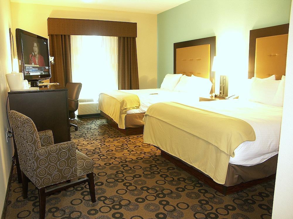 Holiday Inn Express & Suites - Cleveland Northwest By Ihg Exterior foto