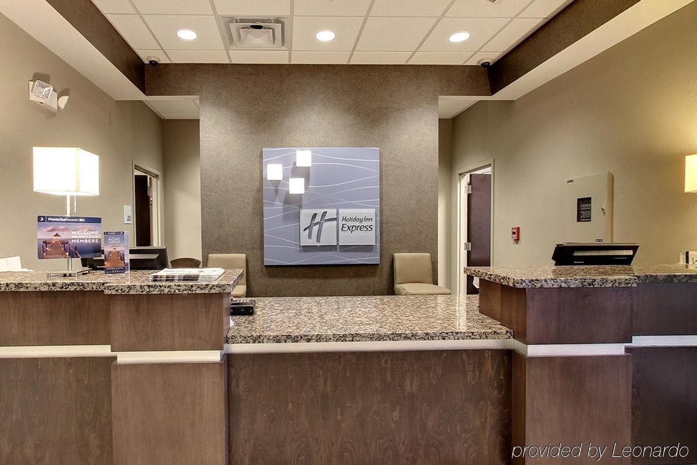 Holiday Inn Express & Suites - Cleveland Northwest By Ihg Exterior foto
