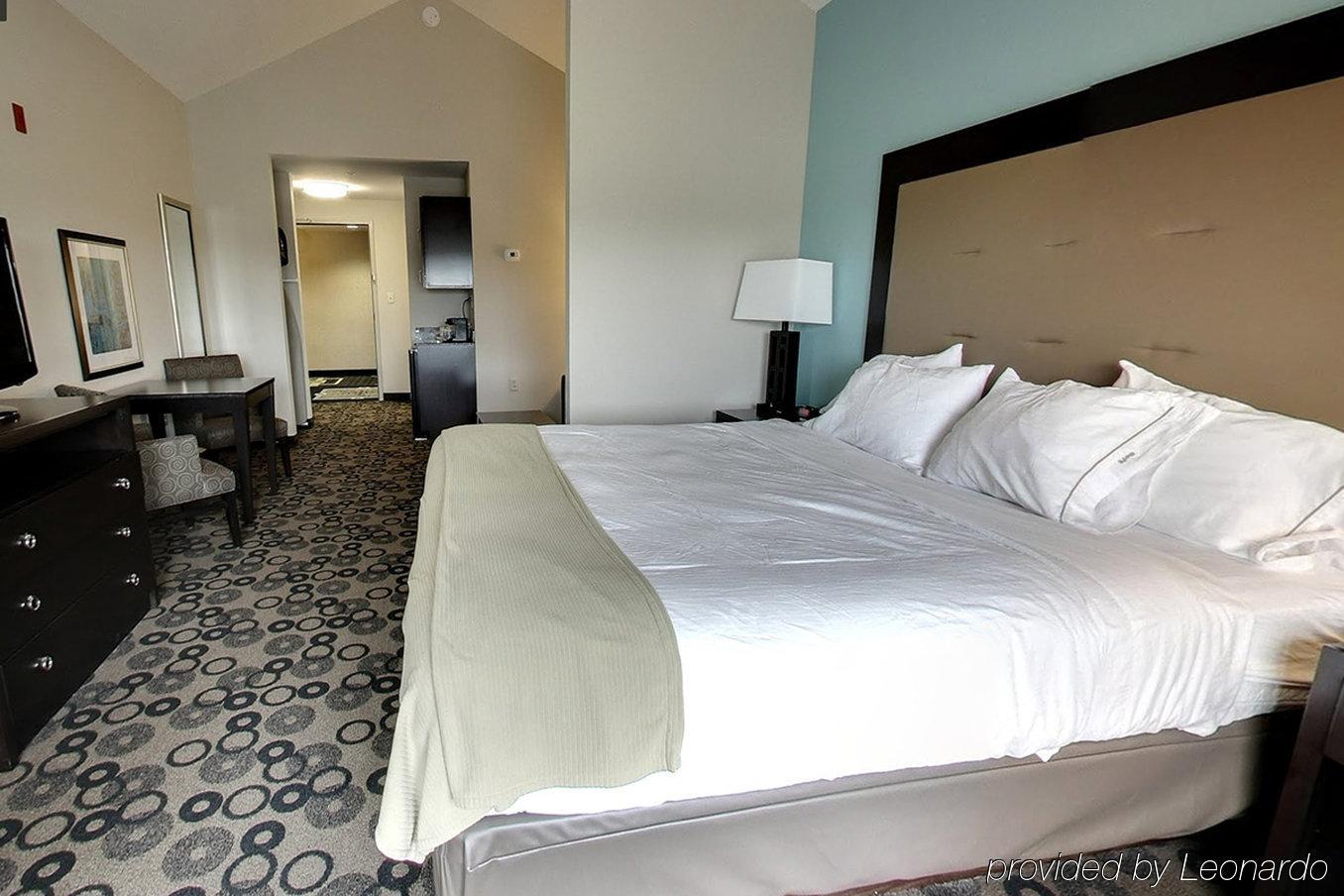 Holiday Inn Express & Suites - Cleveland Northwest By Ihg Exterior foto